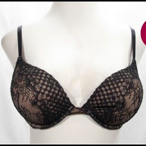 34D Victoria Secret Push Up Bra